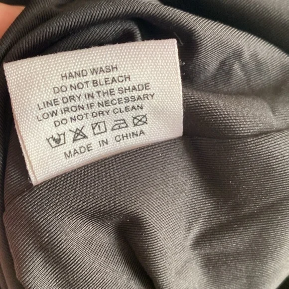 NWOT Princess Polly Long Sleeve Low Cut Fitted Black Mini Dress Size 4 - Picture 8 of 8